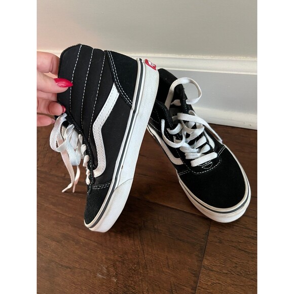 Vans Off The Wall Black Canvas High Top Skateboard Sneakers Youth 2 - Picture 2 of 3